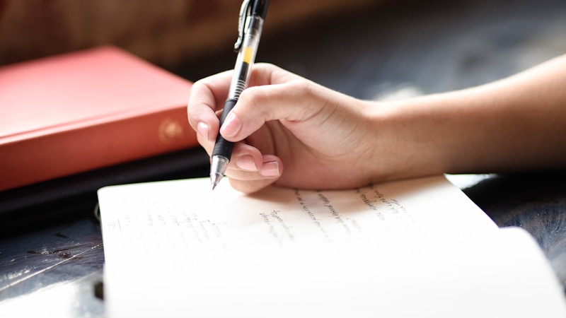 読書メモの書き方をやさしく解説|初心者でも続く残し方とコツ